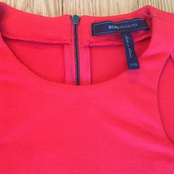 BCBG MaxAzria Bianka Cutout Zip-Back Peplum Top - Picture 7 of 8